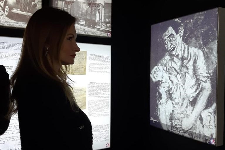Expoziția „Viorica Agarici” a adus județul Neamț în inima Capitalei